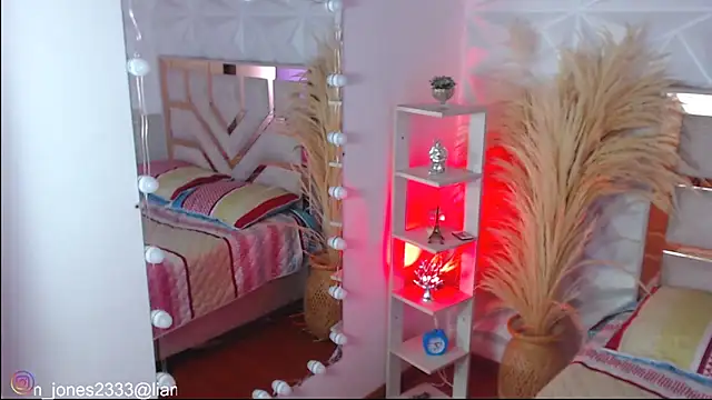 Jonesliam23 online show from November 16, 6:56 pm