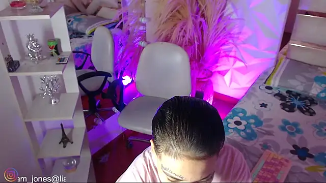 Jonesliam23 online show from March 10, 7:29 pm