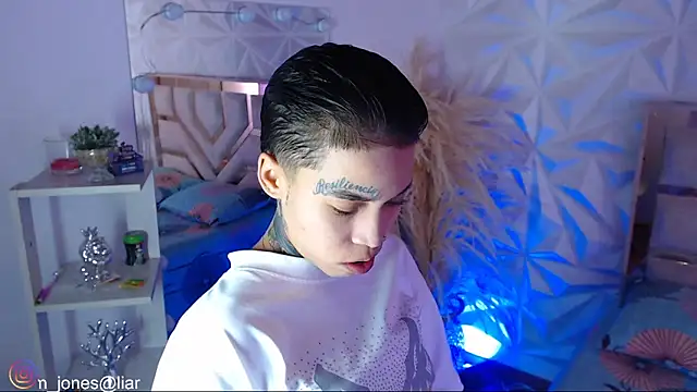 Jonesliam23 online show from February 28, 7:35 pm