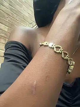 adaraSmiith online show from January 28, 11:49 am