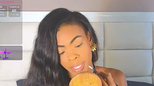 adaraSmiith online show from March 5, 12:13 pm