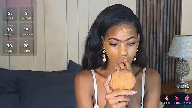 adaraSmiith online show from March 27, 2:51 pm