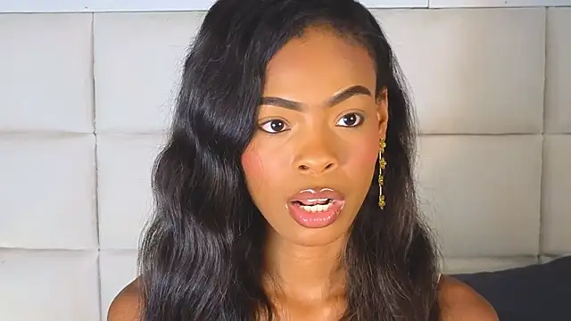 adaraSmiith online show from March 4, 12:24 pm