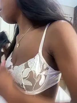 Snapshot of adaraSmiith chatting on December 16, 12:09 pm adaraSmiith online show from December 16, 12:09 pm