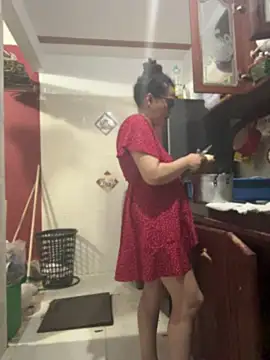 luisa curli online show from May 14, 10:34 am