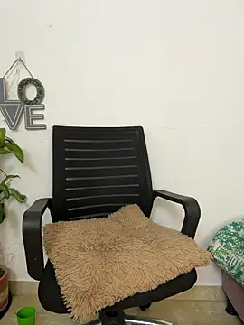 luisa curli online show from December 21, 6:31 pm