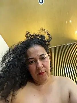 Snapshot of luisa_curli chatting on June 26, 8:31 am luisa curli online show from June 26, 8:31 am