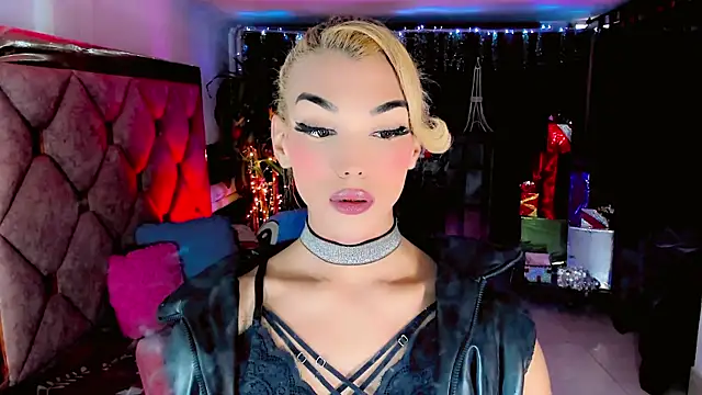 the-horus-girl online show from December 19, 10:01 pm