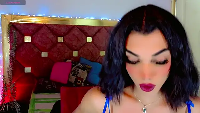 the-horus-girl online show from April 7, 11:50 pm