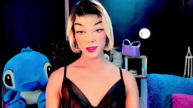 Snapshot of the-horus-girl chatting on February 9, 1:22 am the-horus-girl online show from February 9, 1:22 am