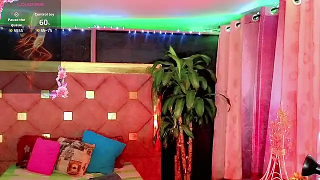 the-horus-girl online show from March 27, 12:19 am