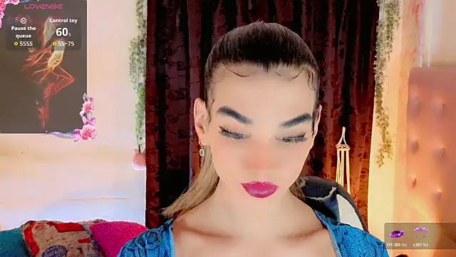 Snapshot of the-horus-girl chatting on July 10, 1:49 am the-horus-girl online show from July 10, 1:49 am