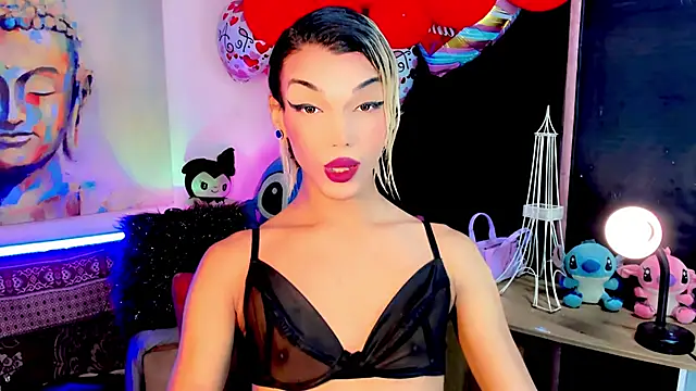 Snapshot of the-horus-girl chatting on March 5, 8:42 pm the-horus-girl online show from March 5, 8:42 pm
