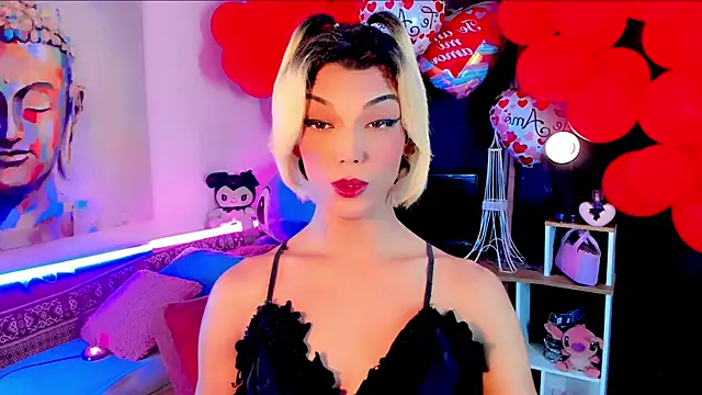 Snapshot of the-horus-girl chatting on February 27, 12:46 am the-horus-girl online show from February 27, 12:46 am