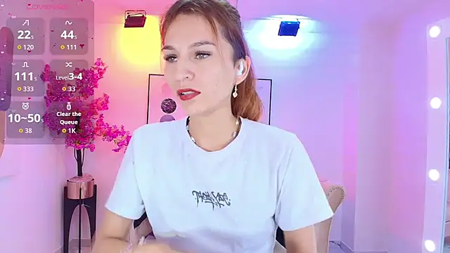 Snapshot of Tamara_slimx chatting on November 14, 4:05 am Tamara slimx online show from November 14, 4:05 am