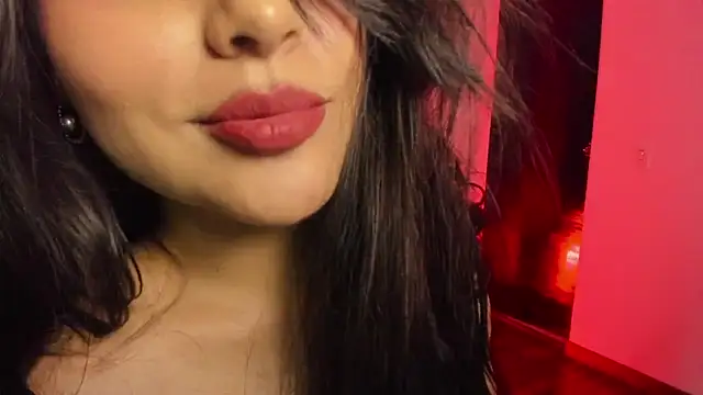 sol  angel online show from December 18, 5:34 am