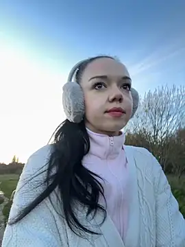 Vanesskaa online show from November 13, 4:00 pm