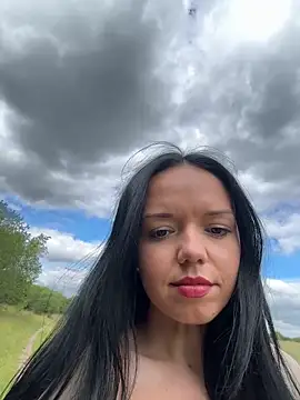Snapshot of Vanesskaa chatting on June 14, 2:51 pm Vanesskaa online show from June 14, 2:51 pm