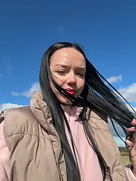 Vanesskaa online show from April 18, 4:09 pm