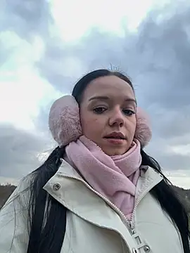 Vanesskaa online show from February 9, 3:54 pm