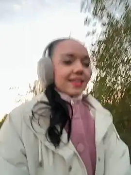 Vanesskaa online show from November 2, 4:45 pm