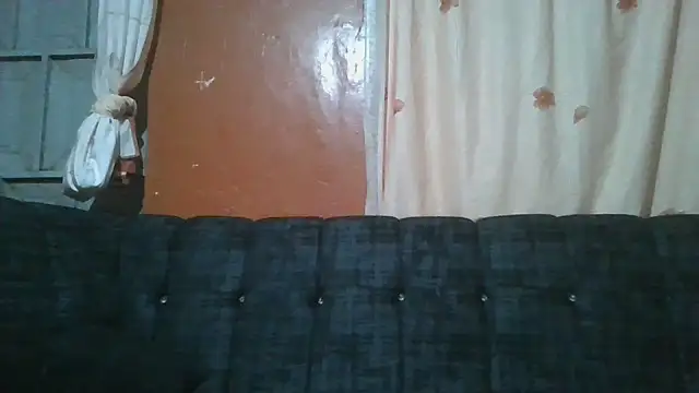 Snapshot of slim_girl02 chatting on July 6, 5:48 pm slim girl02 online show from July 6, 5:48 pm