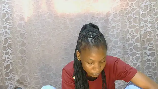 Snapshot of slim_girl02 chatting on April 23, 5:25 am slim girl02 online show from April 23, 5:25 am