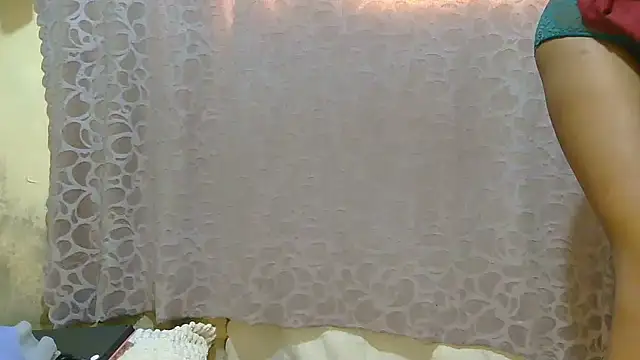 Snapshot of slim_girl02 chatting on May 28, 6:10 am slim girl02 online show from May 28, 6:10 am