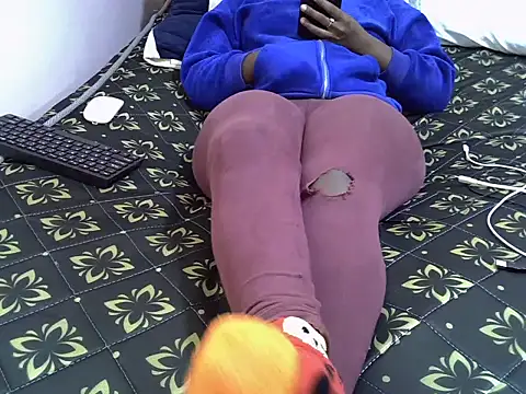 winnie254 online show from March 6, 4:18 am