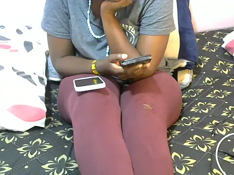 winnie254 online show from September 27, 6:41 am