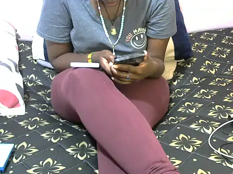 winnie254 online show from September 26, 3:08 pm