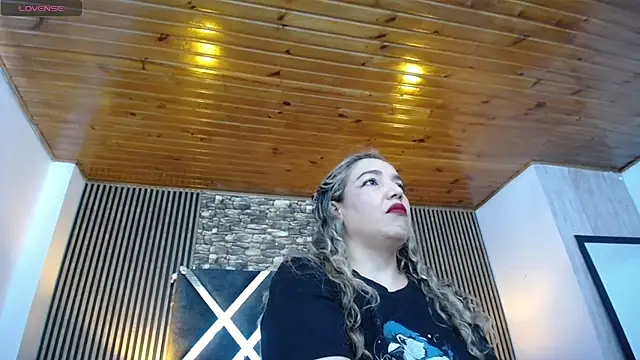 Snapshot of marie_hss chatting on May 4, 6:22 pm marie hss online show from May 4, 6:22 pm