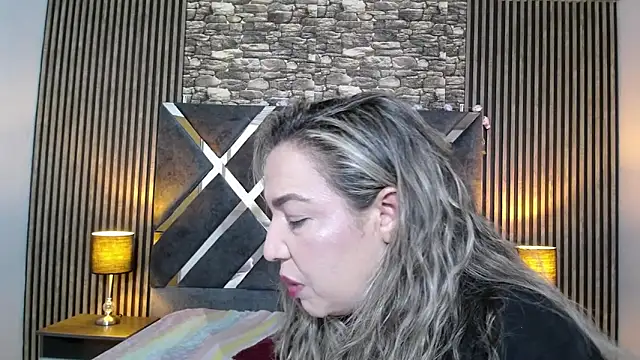 marie hss online show from February 9, 7:56 pm