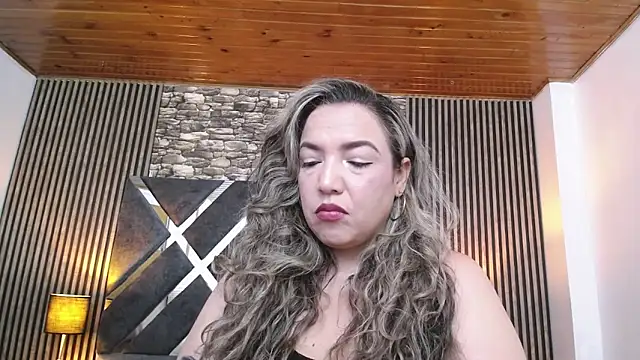 marie hss online show from February 19, 7:55 pm