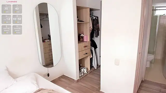 rose scottt online show from March 7, 5:29 pm