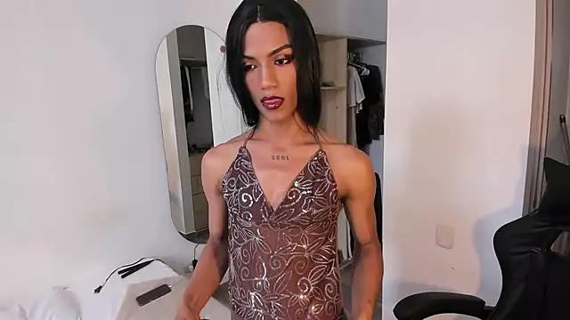 rose scottt online show from April 3, 9:10 pm