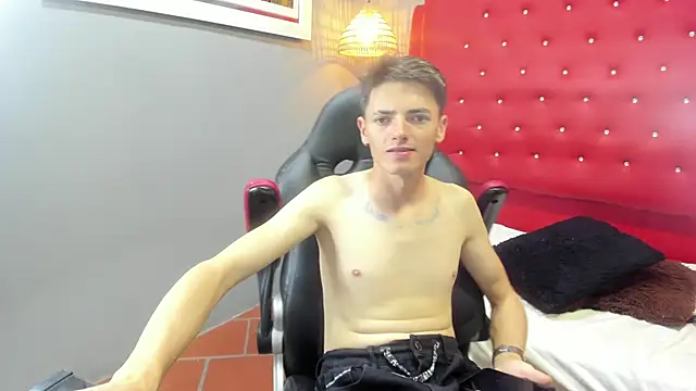 Snapshot of tossetrech chatting on March 12, 9:23 am tossetrech online show from March 12, 9:23 am