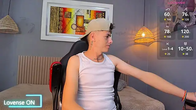 Snapshot of tossetrech chatting on November 30, 3:07 am tossetrech online show from November 30, 3:07 am