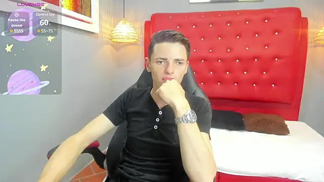 Snapshot of tossetrech chatting on March 12, 2:52 am tossetrech online show from March 12, 2:52 am