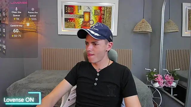 Snapshot of tossetrech chatting on November 8, 3:21 am tossetrech online show from November 8, 3:21 am