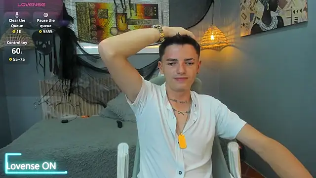 Snapshot of tossetrech chatting on October 24, 3:16 am tossetrech online show from October 24, 3:16 am