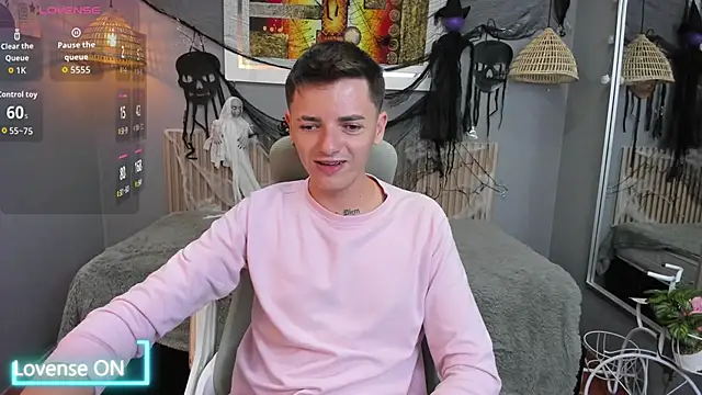 Snapshot of tossetrech chatting on October 25, 3:17 am tossetrech online show from October 25, 3:17 am