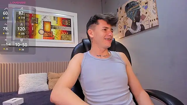 Snapshot of tossetrech chatting on February 28, 3:28 am tossetrech online show from February 28, 3:28 am