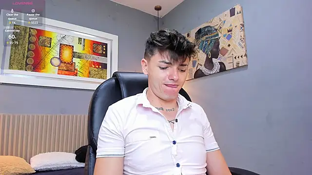 Snapshot of tossetrech chatting on February 10, 3:05 am tossetrech online show from February 10, 3:05 am