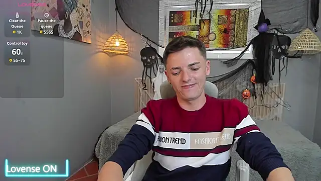 Snapshot of tossetrech chatting on October 22, 3:06 am tossetrech online show from October 22, 3:06 am