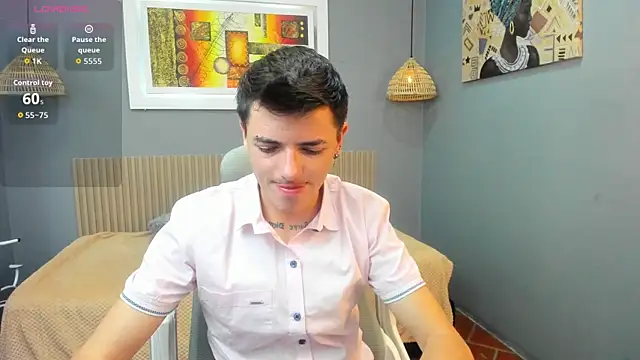 Snapshot of tossetrech chatting on September 10, 2:43 am tossetrech online show from September 10, 2:43 am