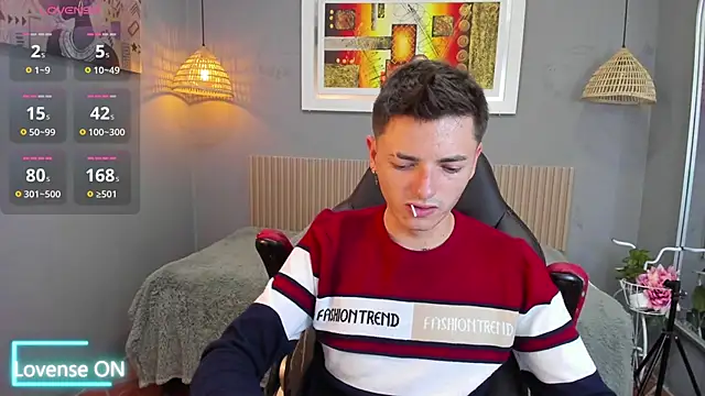 Snapshot of tossetrech chatting on November 15, 3:54 am tossetrech online show from November 15, 3:54 am