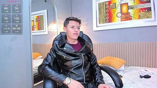 Snapshot of tossetrech chatting on January 17, 3:21 am tossetrech online show from January 17, 3:21 am