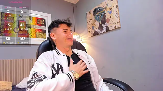 Snapshot of tossetrech chatting on February 26, 3:28 am tossetrech online show from February 26, 3:28 am