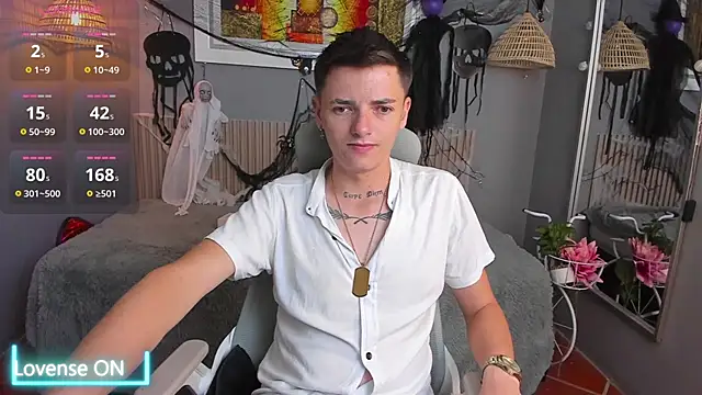 Snapshot of tossetrech chatting on October 30, 3:16 am tossetrech online show from October 30, 3:16 am